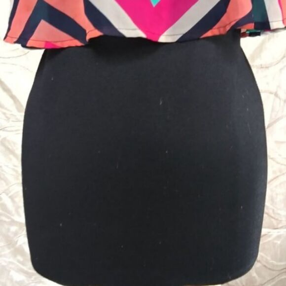 Chiffon Dress Cropped Bright Colored Patterned Mini Dress Chevrons Pull On - Picture 7 of 9